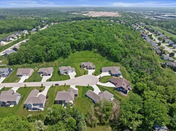 Sussex, WI 53089,W237N6842 Ancient Oaks COURT