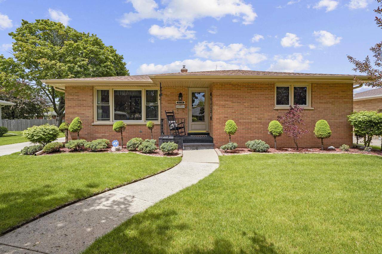 2138 23rd AVENUE, Kenosha, WI 53140