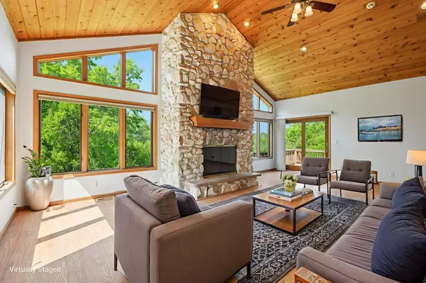 Burlington, WI 53105,6275 Jones ROAD