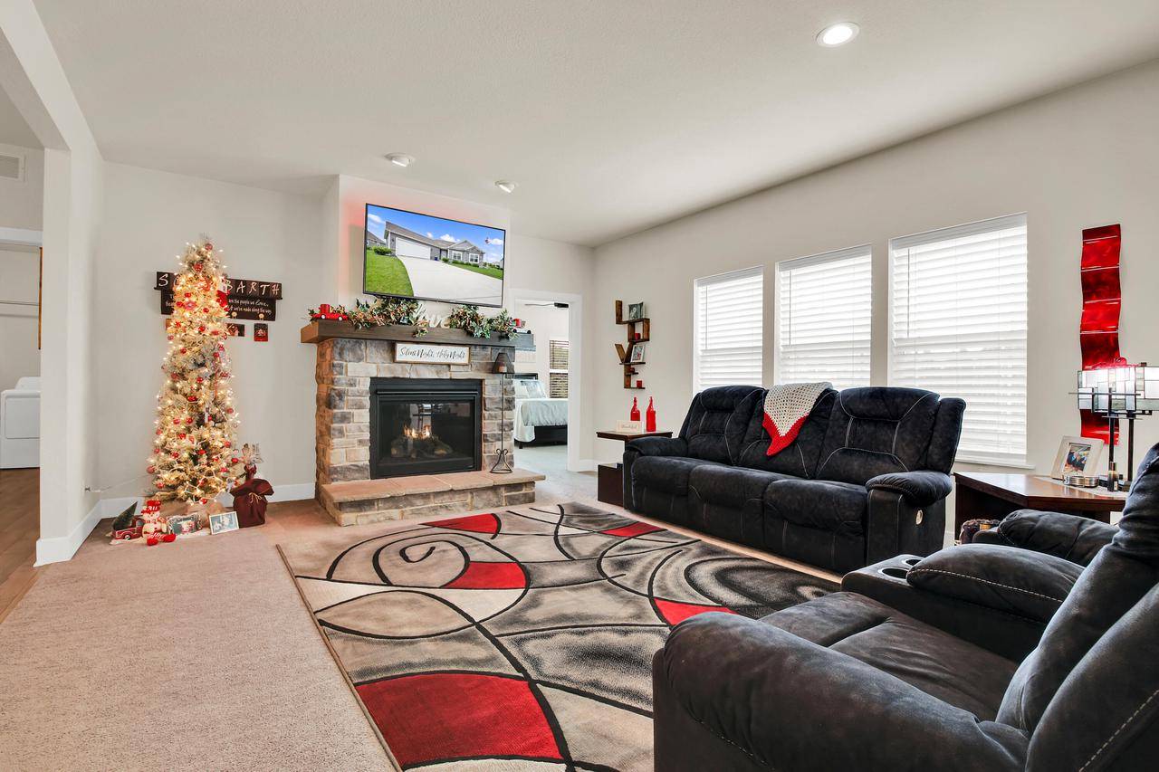 Menomonee Falls, WI 53051,N48W15350 Aster COURT