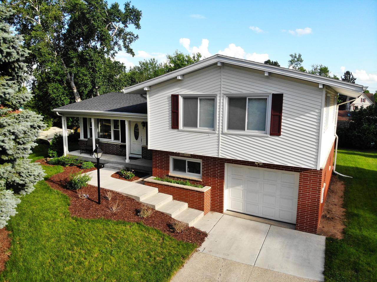 N88W17123 Elmwood DRIVE, Menomonee Falls, WI 53051