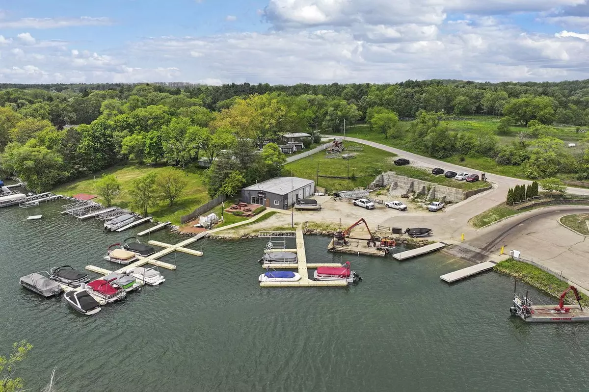 Whitewater, WI 53190,N7656 State Park ROAD #N7660