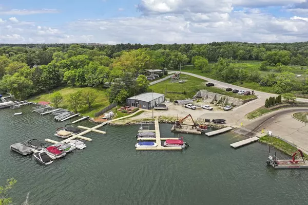 N7656 State Park ROAD #N7660, Whitewater, WI 53190