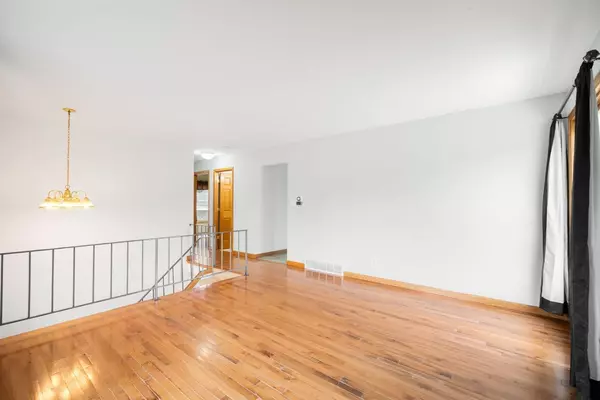 Greenfield, WI 53228,4229 S 90th STREET