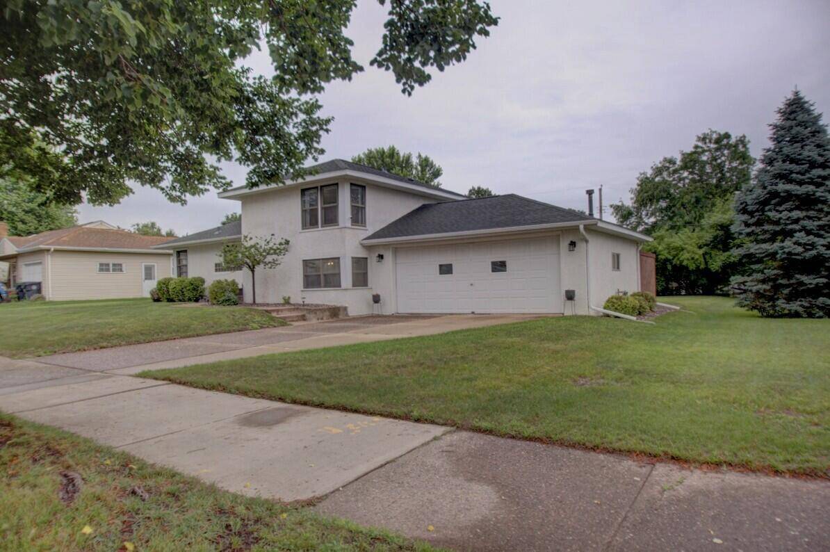 La Crosse, WI 54601,2147 Sunrise DRIVE