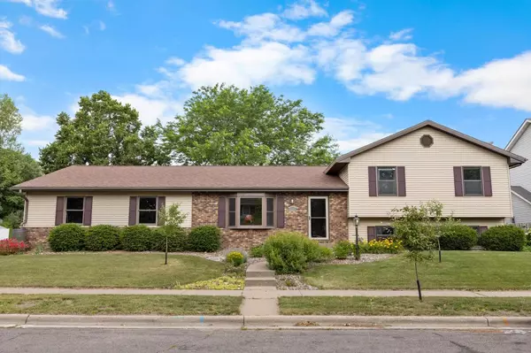 1307 Red Cedar COURT, Onalaska, WI 54650