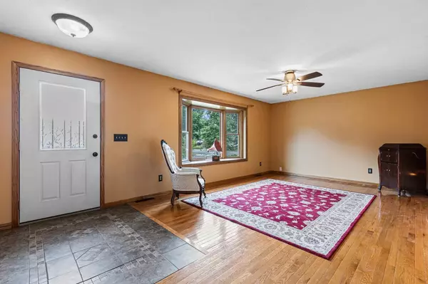 Onalaska, WI 54650,1307 Red Cedar COURT