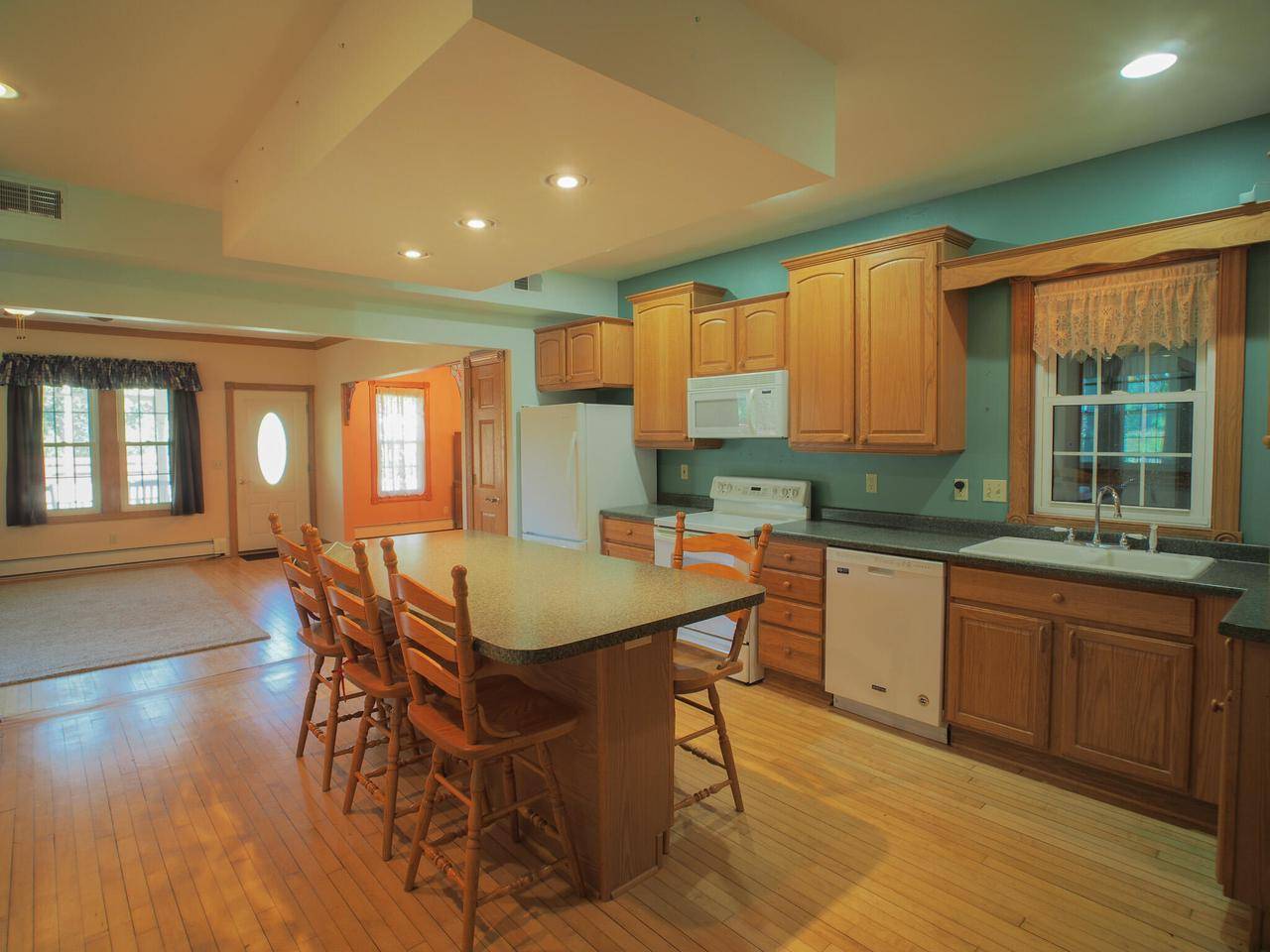 751 N Water STREET, Watertown, WI 53098