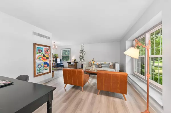 Waukesha, WI 53188,703 Cheyenne DRIVE