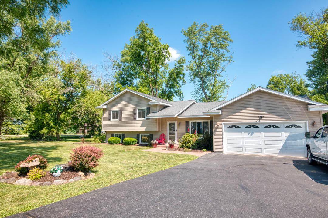 31110 82nd STREET, Burlington, WI 53105
