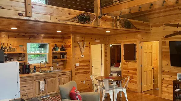 Baraboo, WI 53913,311 Alcan DRIVE