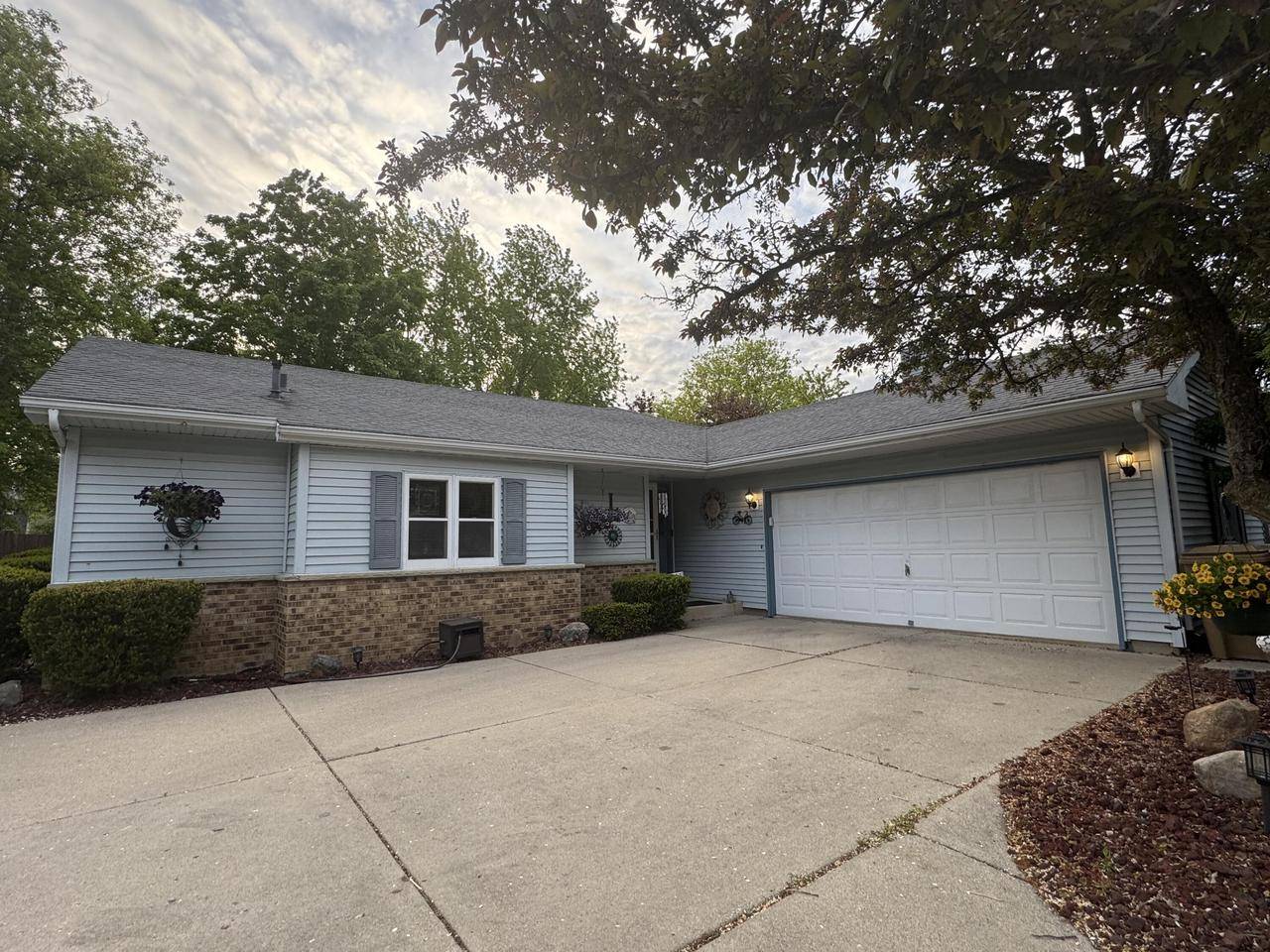 1208 39th AVENUE, Kenosha, WI 53144