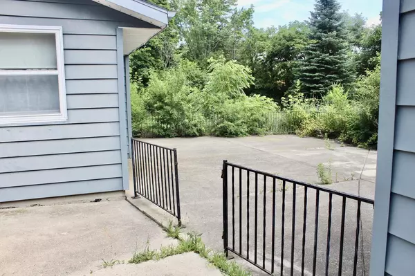 Mukwonago, WI 53149,W330S7820 Country LANE