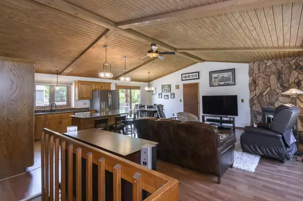 Franklin, WI 53132,2901 W Hilltop LANE