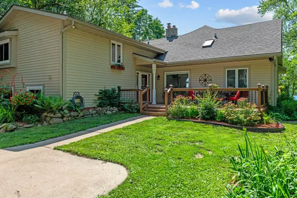 Dousman, WI 53118,W376S4867 E Pretty Lake ROAD