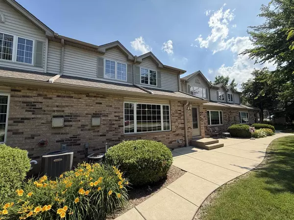 4225 W Grange AVENUE, Greenfield, WI 53221