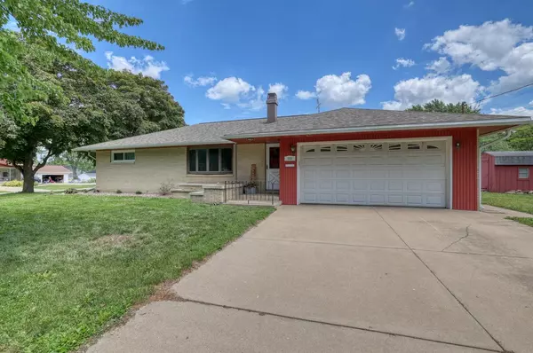 1103 Grove STREET, Fort Atkinson, WI 53538