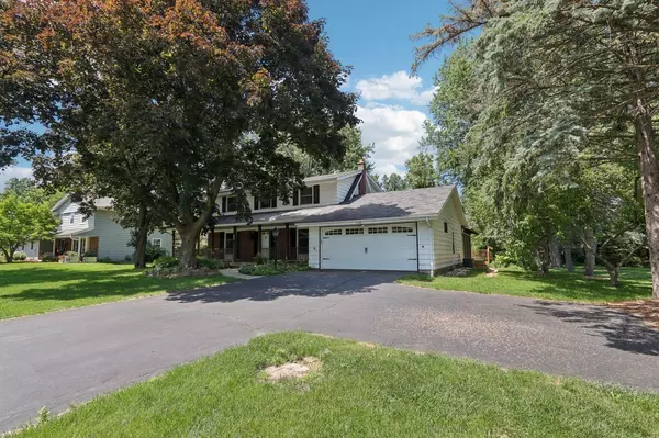 Hubertus, WI 53033,3158 Skyline DRIVE