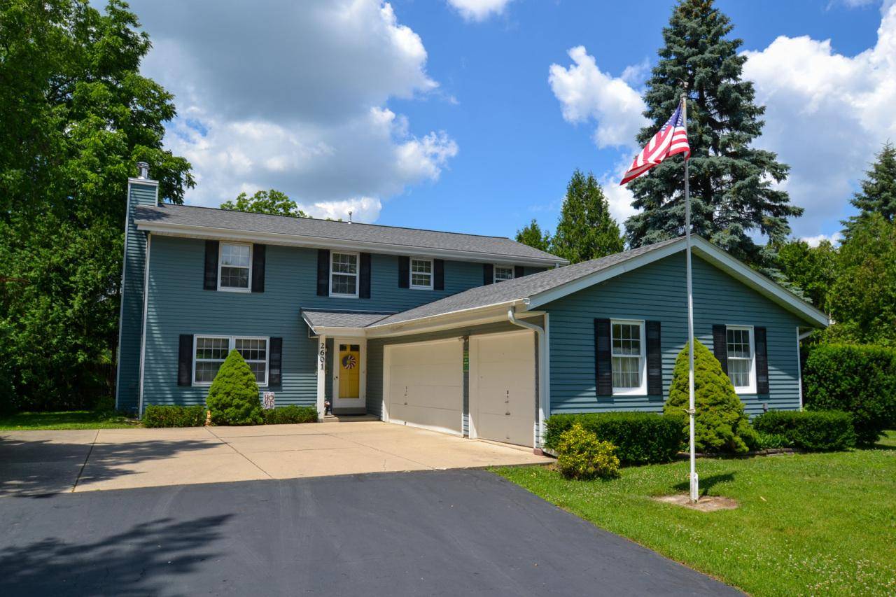 2601 S Brookland ROAD, New Berlin, WI 53151