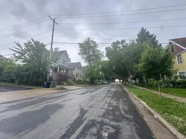Milwaukee, WI 53208,323 N 36TH STREET