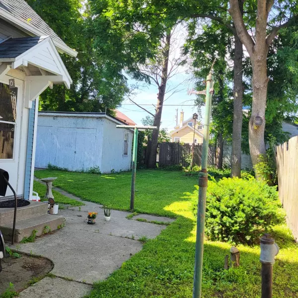 Manitowoc, WI 54220,612 Buffalo STREET