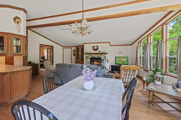 Eagle River, WI 54521,843 Sundstein ROAD