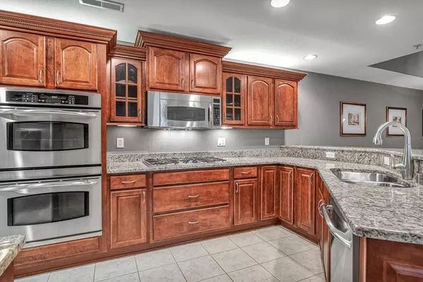 4666 Sagewood CIRCLE #3, Pleasant Prairie, WI 53158