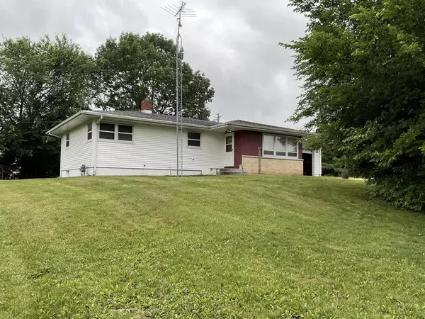 W6147 Sunset AVENUE, Fort Atkinson, WI 53538
