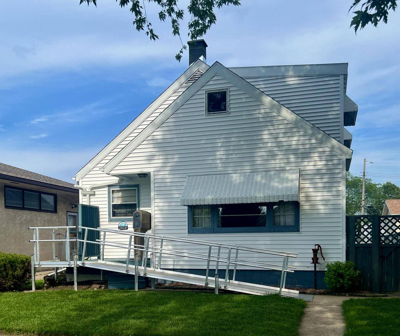 2420 Wood STREET, La Crosse, WI 54603