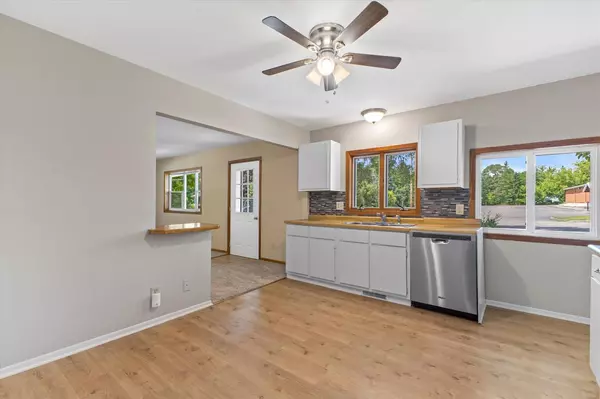 Mukwonago, WI 53149,323 Atkinson STREET