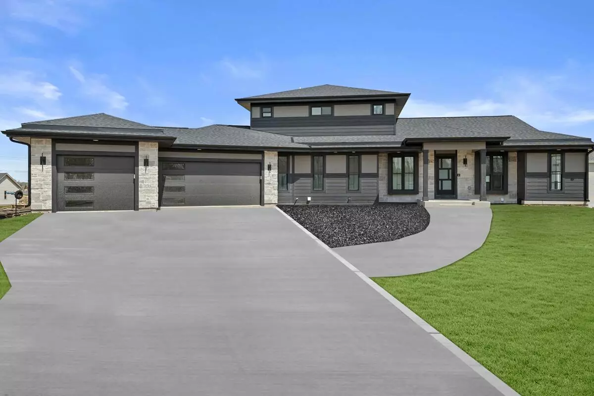 Menomonee Falls, WI 53051,N54W19358 Broadwing PLACE