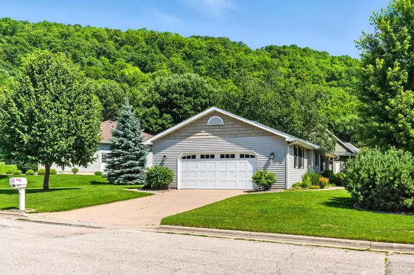 La Crosse, WI 54601,3606 Raintree PLACE