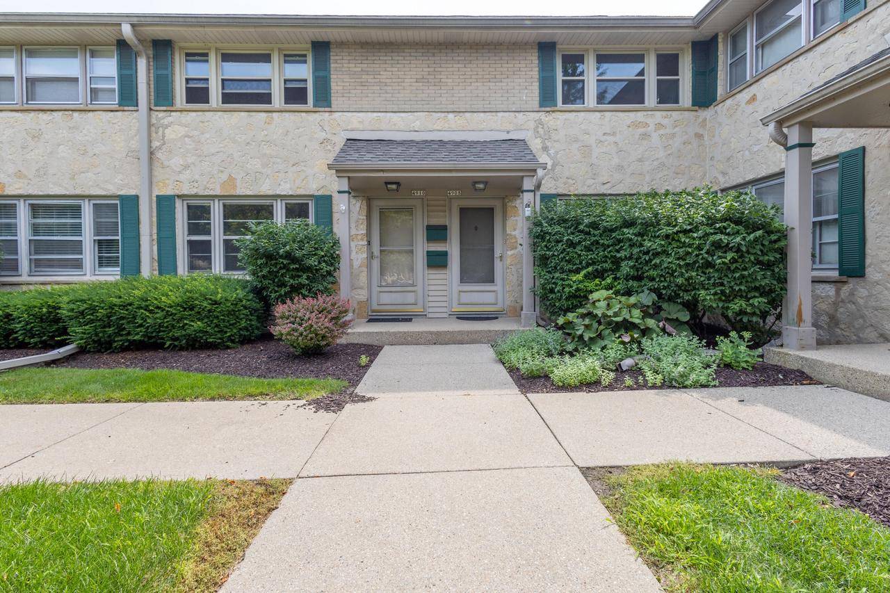 4908 N Shoreland AVENUE, Whitefish Bay, WI 53217