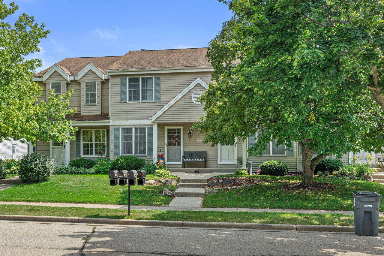 119 E Rivera DRIVE #A, Waukesha, WI 53189