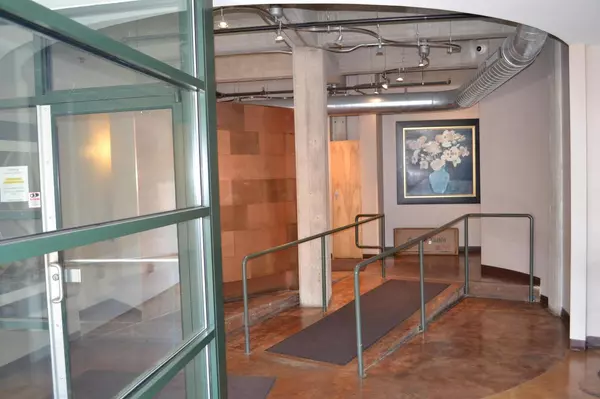 Milwaukee, WI 53204,200 S Water STREET #112