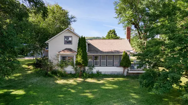 525 Green Coulee ROAD, Onalaska, WI 54650