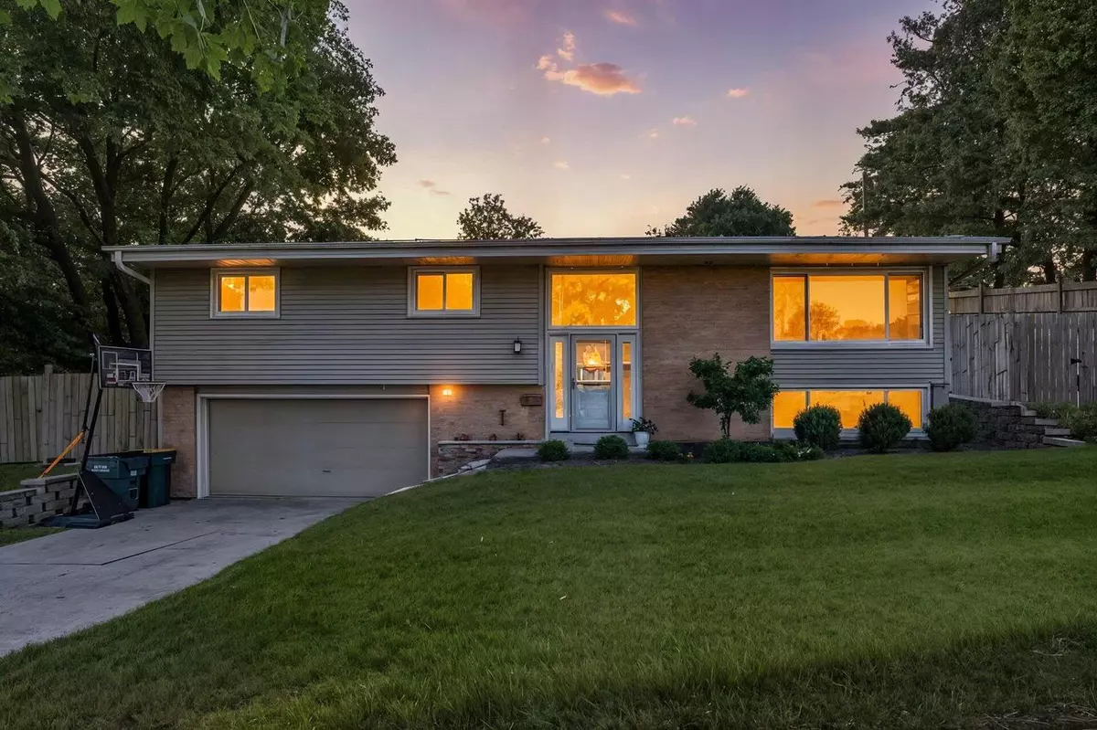 West Bend, WI 53090,1328 N 14th AVENUE