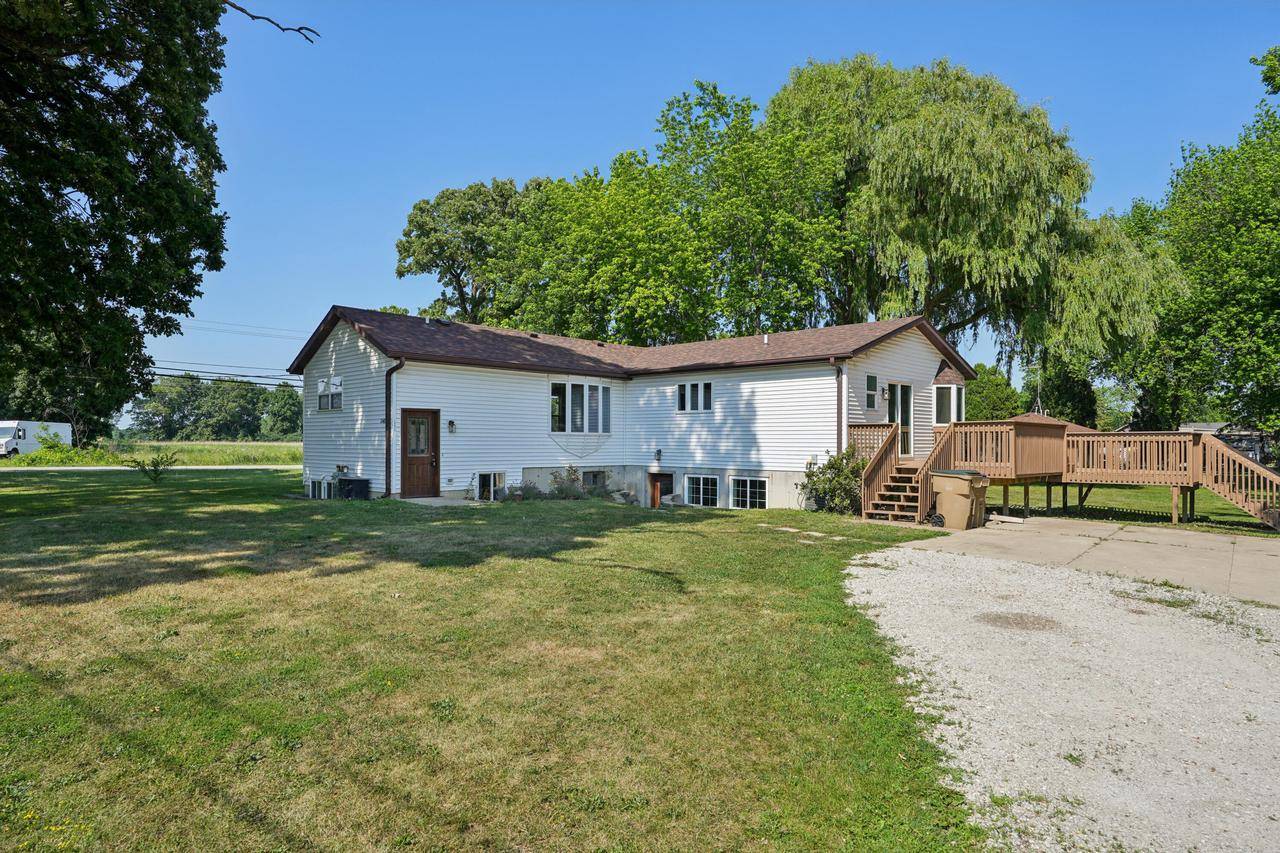 10415 22nd AVENUE, Pleasant Prairie, WI 53158