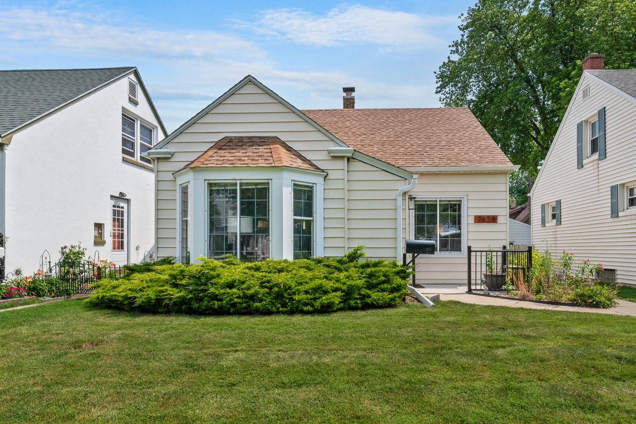 2638 S Fulton STREET, Milwaukee, WI 53207
