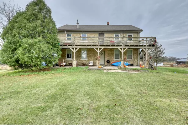 W2546 Roosevelt ROAD, Ixonia, WI 53036