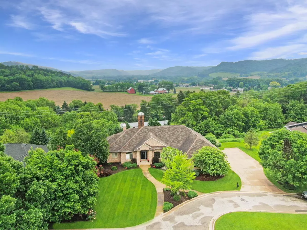 La Crosse, WI 54601,4915 Silver Morning LANE