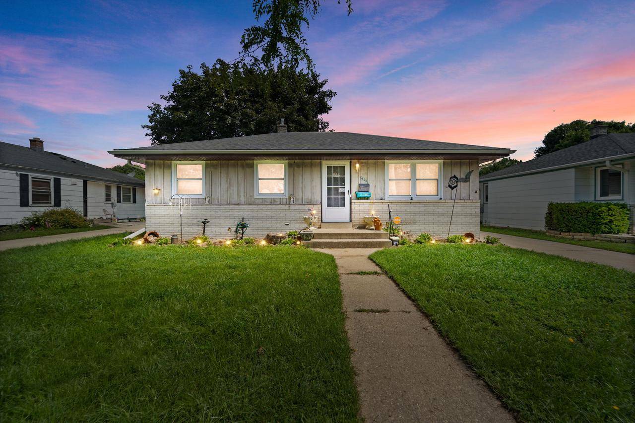 6522 W Spokane STREET, Milwaukee, WI 53223