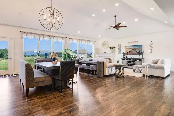 Muskego, WI 53150,W133 S8663 Wigeon TRAIL