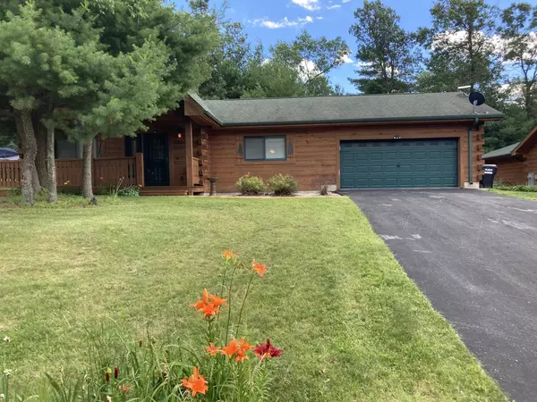 205 Blossom DRIVE, Warrens, WI 54666