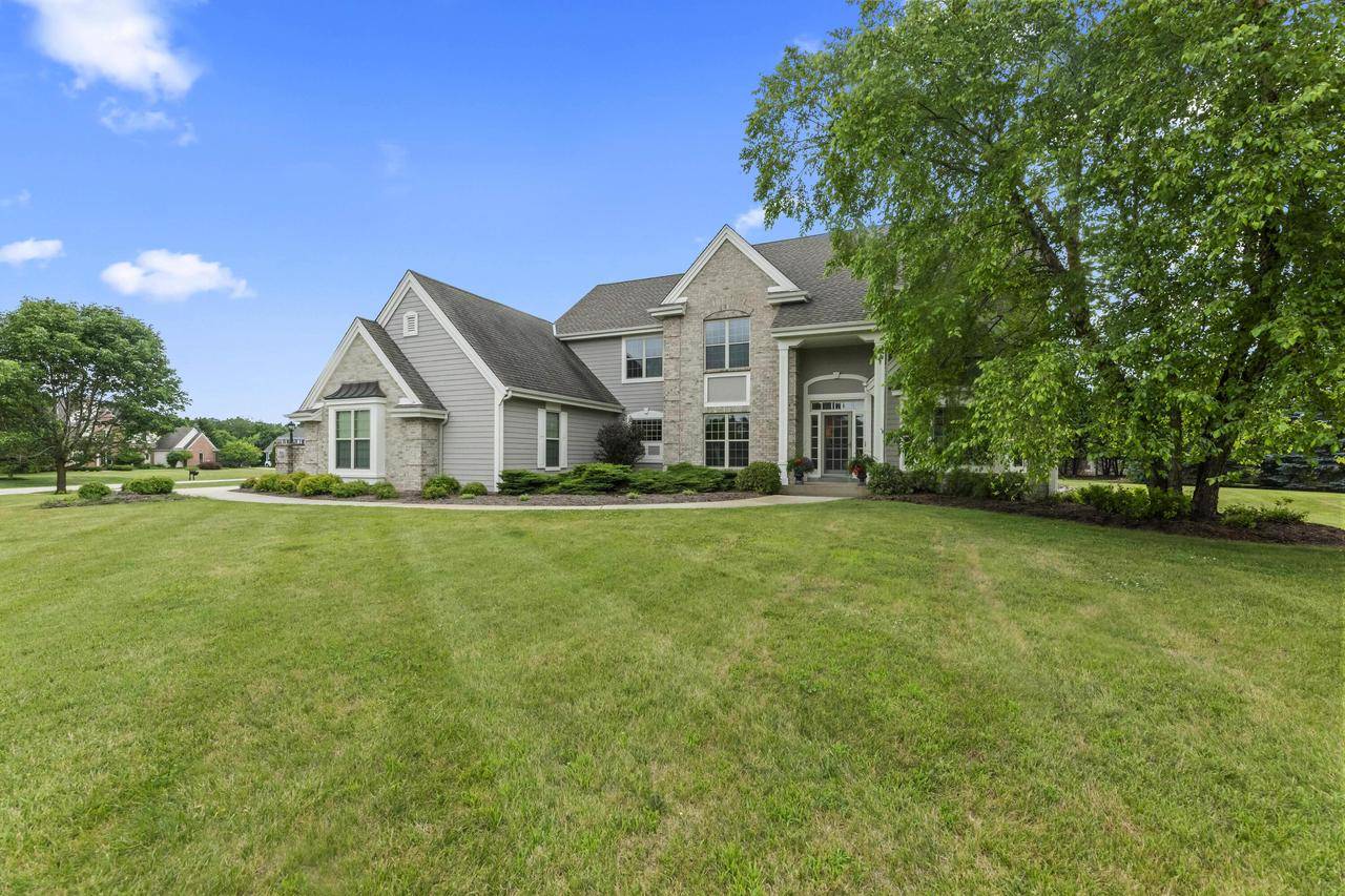 N33W29204 Millridge ROAD, Pewaukee, WI 53072
