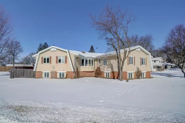 Waunakee, WI 53597,5547 Maria Way