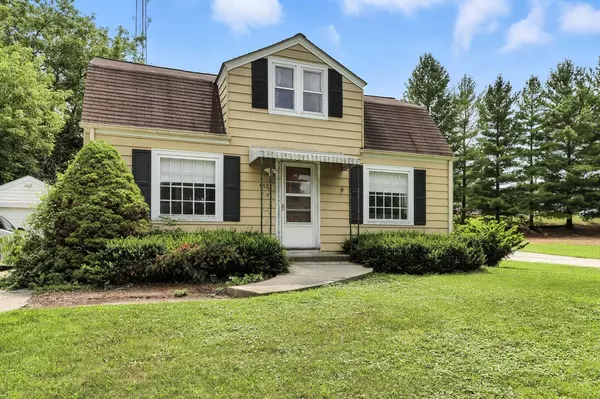 615 Roosevelt DRIVE, West Bend, WI 53090