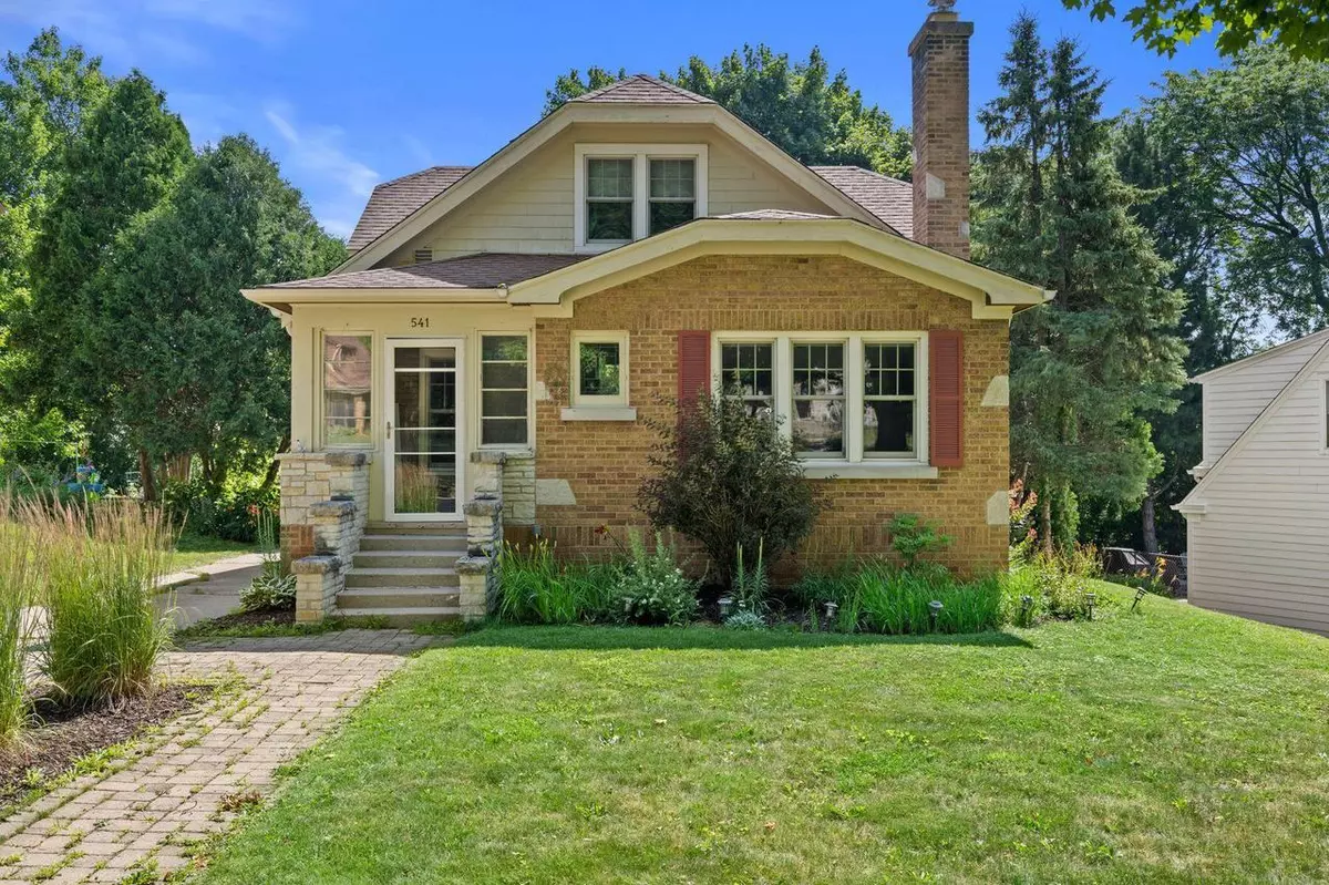 West Bend, WI 53095,541 Highlandview DRIVE