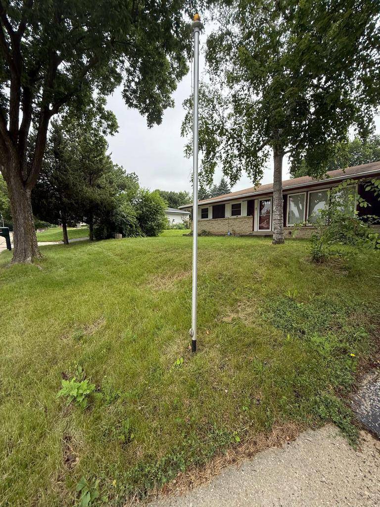 7406 N 43rd STREET, Milwaukee, WI 53209