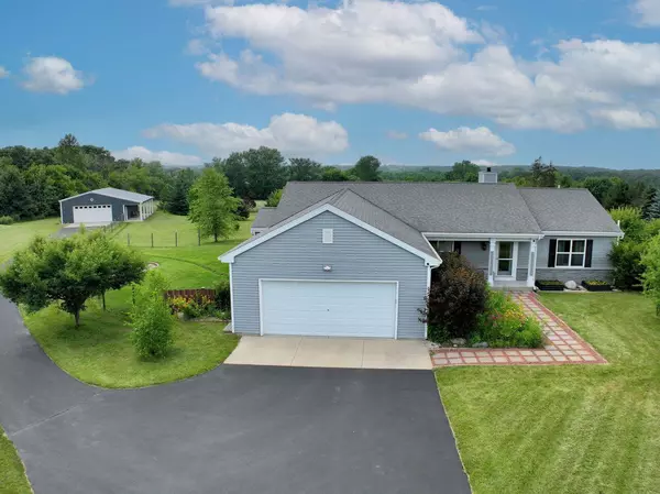 Burlington, WI 53105,W726 Miller ROAD